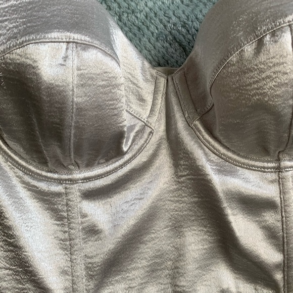 Victoria’s Secret Corset - Picture 5 of 10